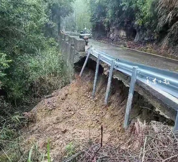 四川暴雨最新消息,四川暴雨最新消息及其影响，一种观点的分析